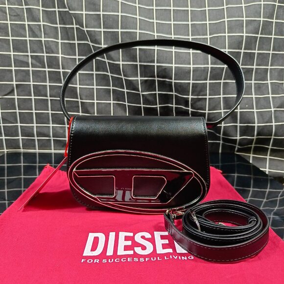 Diesel 1DR Shoulder Bag in Nappa Leather Black - Picture 1 of 5